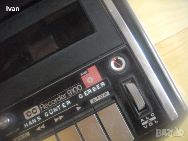 BASF CC RECORDER 9100 ПОРТАТИВЕН КАСЕТОФОН ОТ 1971-1973г.РЕТРО ВИНТИДЖ С КОЖЕН КАЛЪФ ОТЛИЧНО РАБОТЕЩ, снимка 6 - Радиокасетофони, транзистори - 54904268