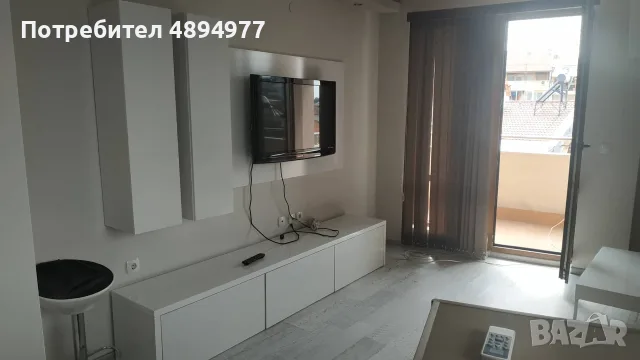 Тристаен под наем в Центъра
