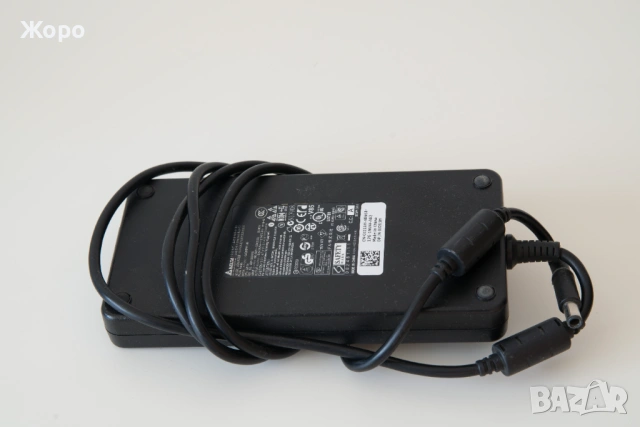 Оригинално зарядно за лаптоп Dell - 240W Светеща букса, снимка 2 - Захранвания и кутии - 54341201