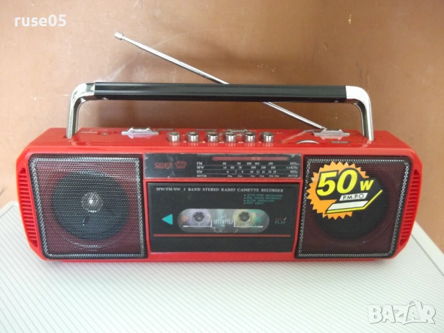 Стерео радиокасетофон "SILVER" работещ