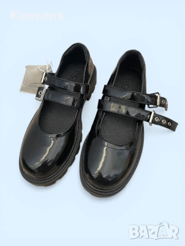 Дамски обувки