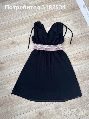 Черна рокля