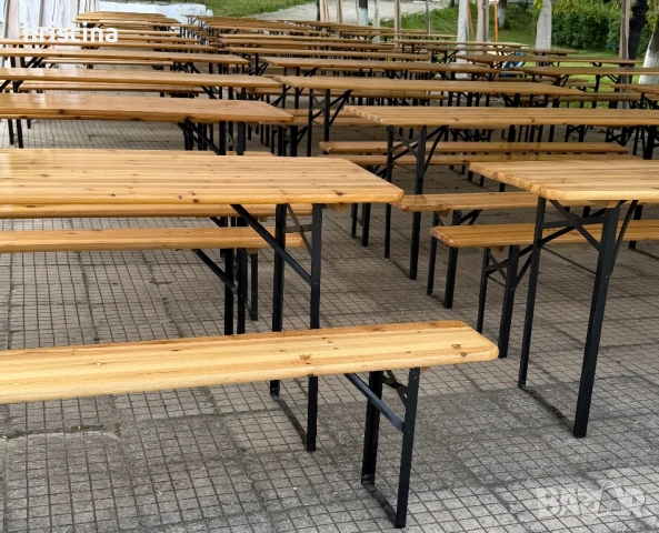 Комплект сгъваема маса + 2 пейки, снимка 2 - Маси - 54439646