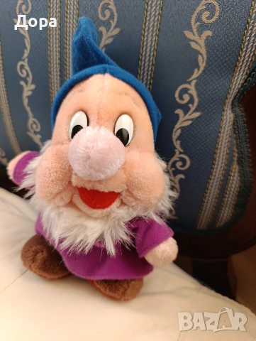 Плюшена играчка джудже 