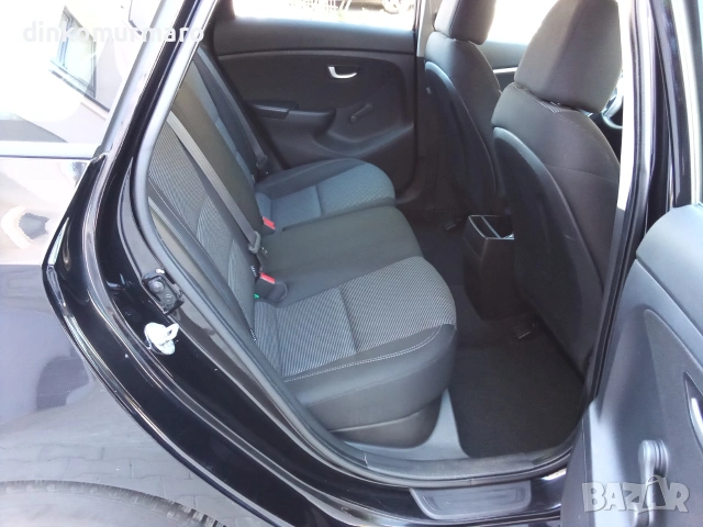 Hyundai I30 1.4CRDI-90kc. , снимка 13 - Автомобили и джипове - 54977732