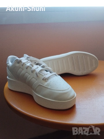 Adidas Mullaly low N⁰40 eur, снимка 4 - Ежедневни обувки - 54625310