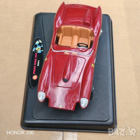 Макет на Ferrari 250 Testa Rossa от 1958 г. , снимка 9 - Колекции - 55323859