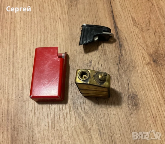 Автентична винтидж колекционерска газова запалка Flaminaire, матово червена, снимка 7 - Антикварни и старинни предмети - 54582013