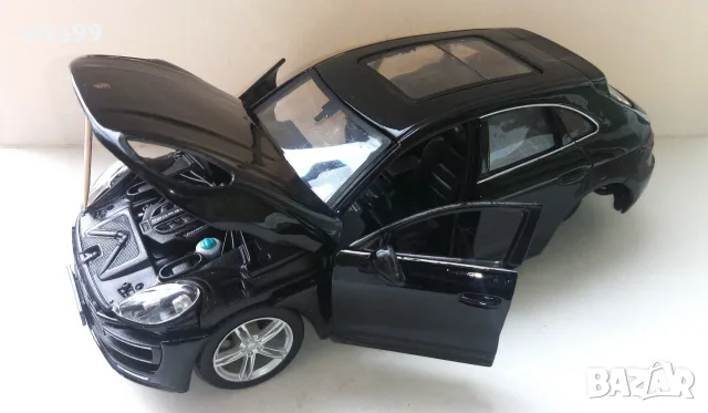 Метална количка Bburago Porsche Macan Мащаб 1:24, снимка 2 - Колекции - 55461812