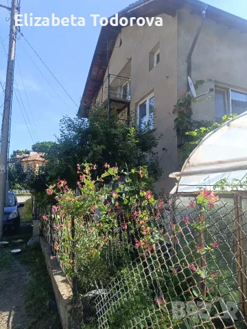 Продавам къща 3 етажа, снимка 4 - Къщи - 55674987