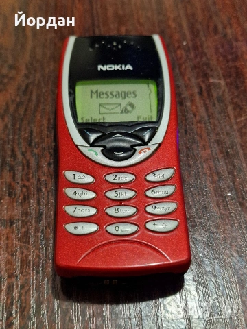Nokia 8210