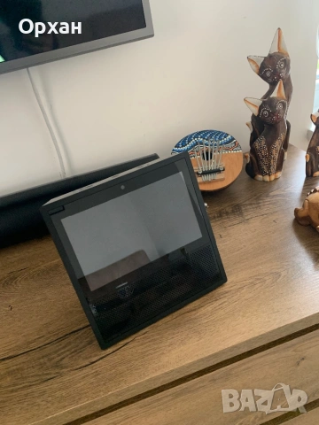 Amazon Echo Show 1st Gen – Смарт дисплей (Без захранващ адаптер)