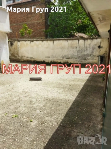 Продавам самостоятелен тухлен гараж в гр. Стара Загора Център до Икономическия Техникум!, снимка 3 - Гаражи и паркоместа - 54538925