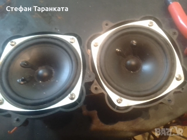 средно честотни говорители във кутий цената е за двата броя говорители 