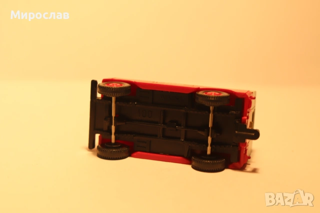 WIKING H0 1/87 LAND ROVER ПОЖАРНА КОЛИЧКА КАМИОН МОДЕЛ, снимка 7 - Колекции - 55077630
