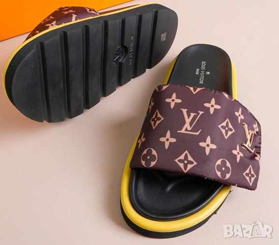 луксозните дамски чехли Louis Vuitton Pool Pillow Flat Comfort Mule номер 36, снимка 5 - Чехли - 55226012