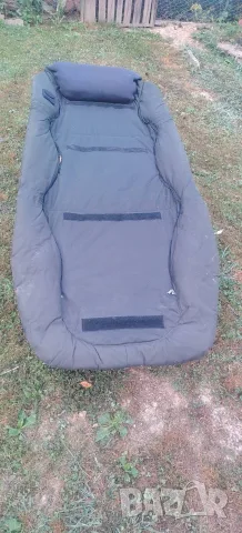 2 броя шезлонги              