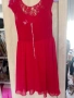 Продавам червена рокля, размер Цветът е наситено червен, точно като на снимките. Роклята ., снимка 1
