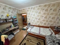 Продавам тухлен апартамент с две спални супер център, снимка 3