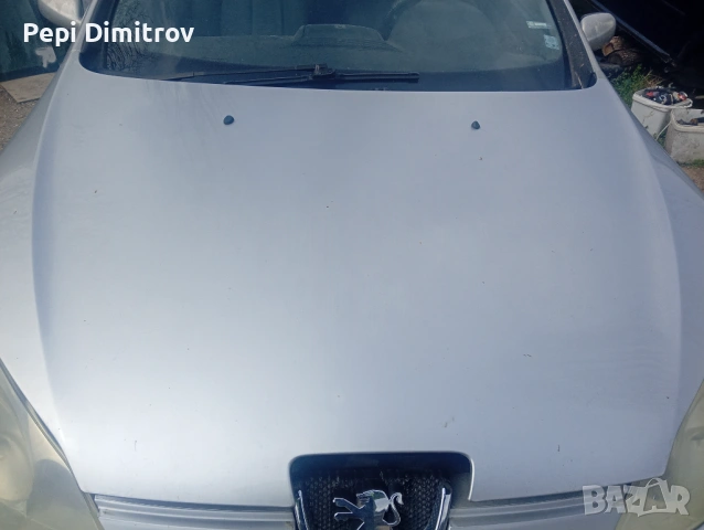 Преден капак Пежо 407  за Peugeot 407 2004 година
