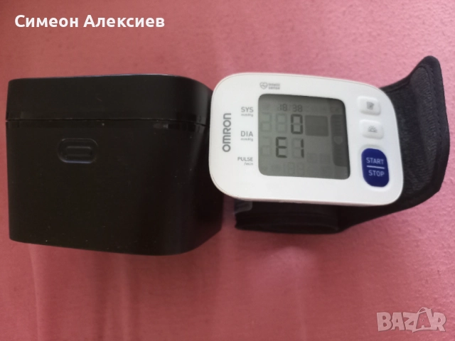 Omron RS4 апарат за кръвно налягане, снимка 2 - Други стоки за дома - 54703495