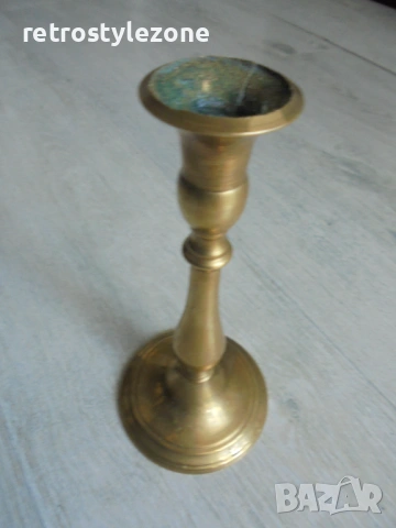 № 8585 Стар месингов свещник – ретро стил, снимка 3 - Други ценни предмети - 54358454