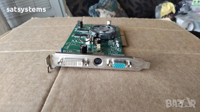 Видео карта ATi Radeon Sapphire 9550 256MB DDR 128bit AGP, снимка 2 - Видеокарти - 54579046
