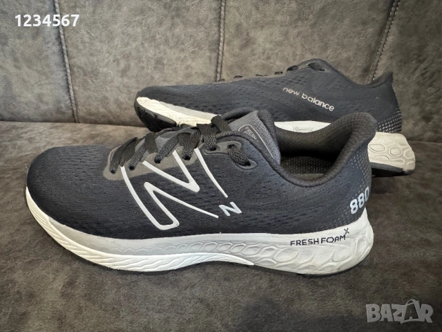 NEW BALANCE M880K13 RUNNING SHOE.