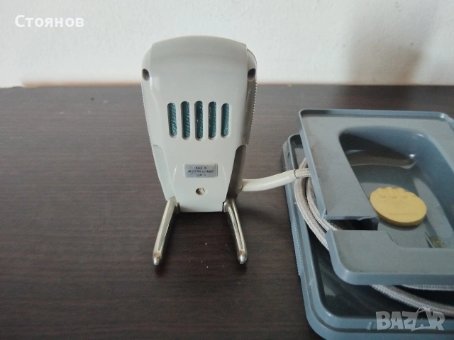 GRUNDIG GDM 15 динамичен микрофон, Germany, снимка 2 - Микрофони - 54809075