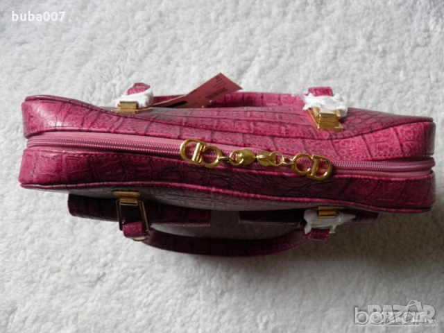 Christian Dior дамска чанта, снимка 3 - Чанти - 54350796