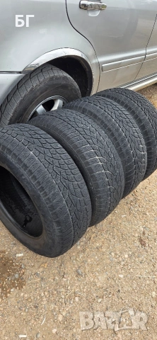 Всесезонни гуми DunLop 235/65/17 M+S Цената е за Комплект

, снимка 2 - Гуми и джанти - 54964060