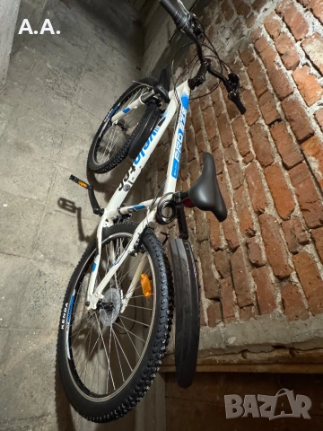 Продавам чисто нов Велосипед VELOTEC PRO 27.5", Бяло/синьо, снимка 5 - Велосипеди - 54188769