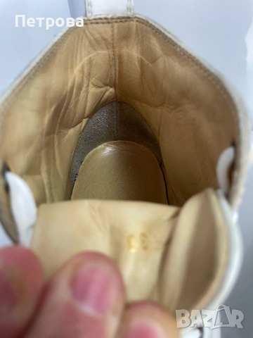 Кожени маратонки Christian Louboutin 38 Оригинал, снимка 8 - Маратонки - 54440394