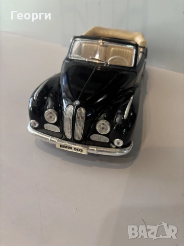 Метална количка 1:18 BMW 502 , снимка 2 - Колекции - 55540753
