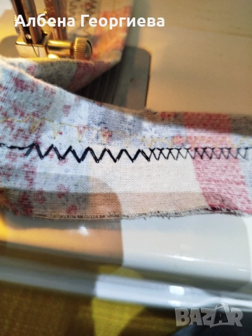 Шевна машина BERNETTE 812, снимка 9 - Шевни машини - 54062738