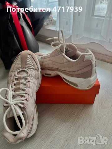 Обувки Nike 95, снимка 2 - Дамски ежедневни обувки - 54483925