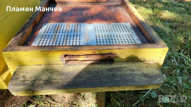Добре запазени пчелни сандъци с ПРАШЕЦОУЛОВИТЕЛИ, снимка 5 - За пчели - 54533036