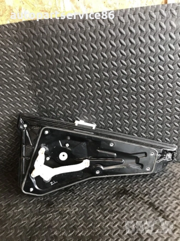 Стъклоповдигач за задна лява врата за Land Rover Discovery IV (2011) AH2227001AA