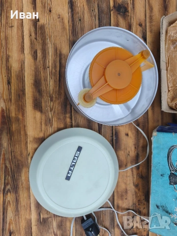 Съветска машина за сладолед Salta , снимка 2 - Антикварни и старинни предмети - 54103606