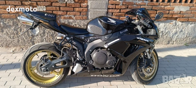 Honda CBR 1000RR SC57E, снимка 2 - Мотоциклети и мототехника - 55189288
