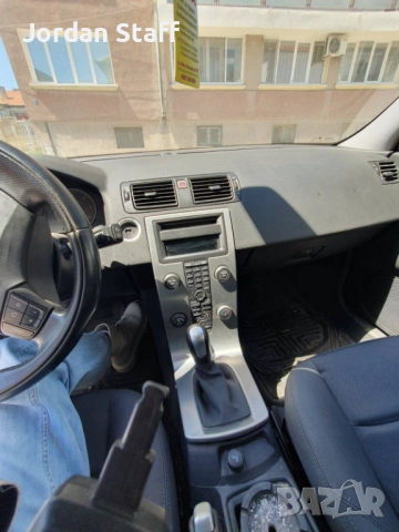 Продавам Volvo C30 1.6 109 к.с дизел, снимка 8 - Автомобили и джипове - 54360337