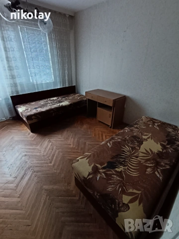 две едибични легла