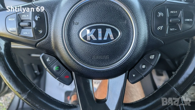 Киа Каренс Автоматик 7 места 2.0i, снимка 17 - Автомобили и джипове - 55228837