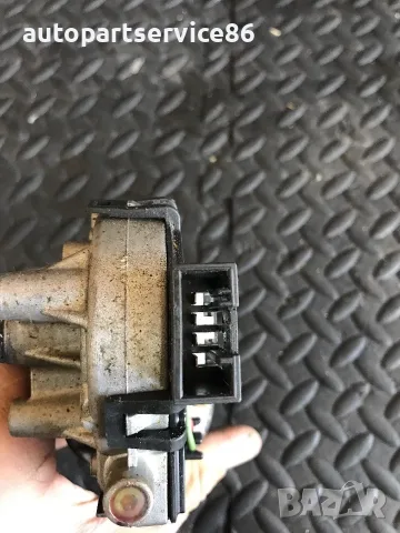 Преден мотор за чистачки Bosch за BMW E46 (1996-2004) 0390241355 0589811272, снимка 2 - Части - 55362801