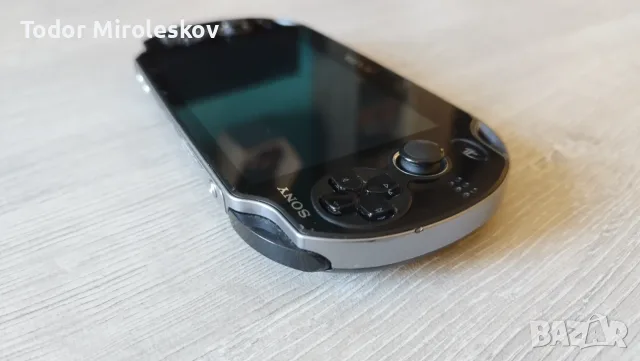 PS Vita Oled с хак + 4GB Sony карта + 32GB SD карта, снимка 6 - PlayStation конзоли - 55485596