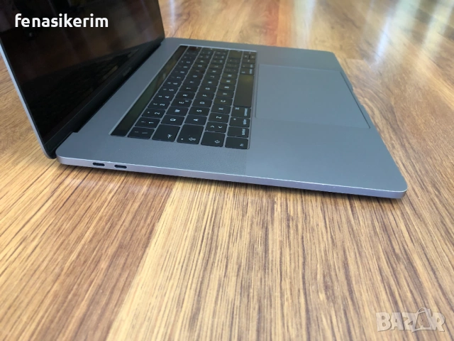 15.4' Core i7 Apple MacBook Pro Late 2016 SG TouchBar 16GB RAM/512GB SSD/Radeon Pro 460 4GB/Бат 6ч, снимка 9 - Лаптопи за работа - 50420967