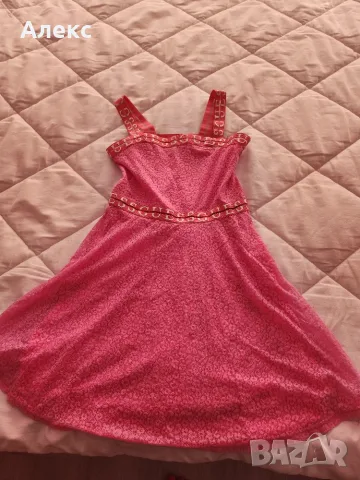 Дамска рокля Guess , снимка 2 - Рокли - 55315906