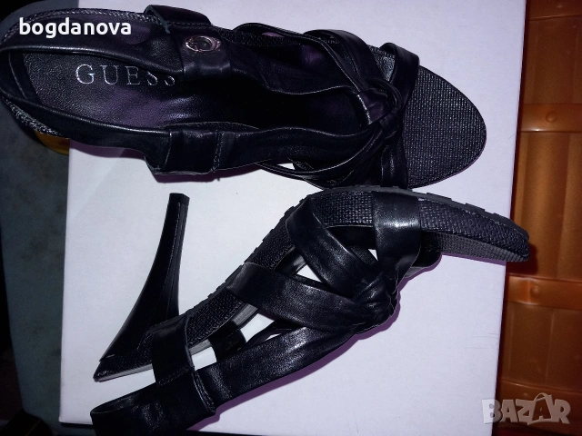 Guess, чисто нови елегантни обувки на ток от естествена кожа, снимка 4 - Сандали - 54086142
