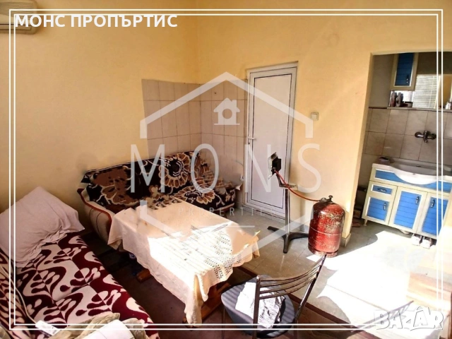 За продажба оборудвана фурна и работещ магазин в с. Добромирка, гр. Севлиево., снимка 9 - Производствени сгради - 54629424