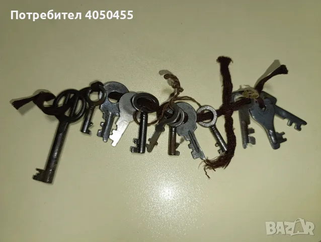 Комплект старинни ключове 12 броя, снимка 2 - Антикварни и старинни предмети - 55433803